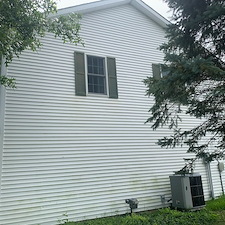 Professional-House-Washing-and-Concrete-Cleaning-in-Batesville-Indiana 4